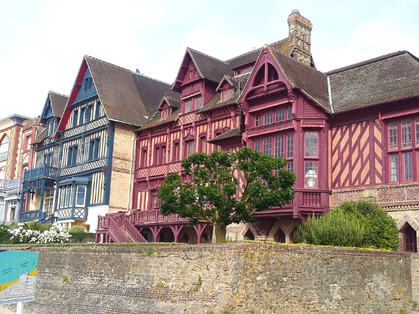 Petits Matins Bleus Gite et Chambres d'Hôtes en Normandie Que faire dans le Pays d'Auge